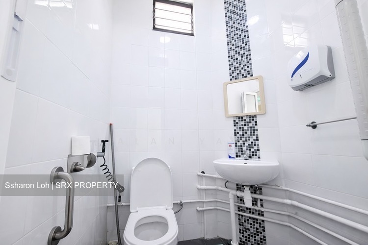 Blk 249 Jurong East Street 24 (Jurong East), HDB 3 Rooms #573072851